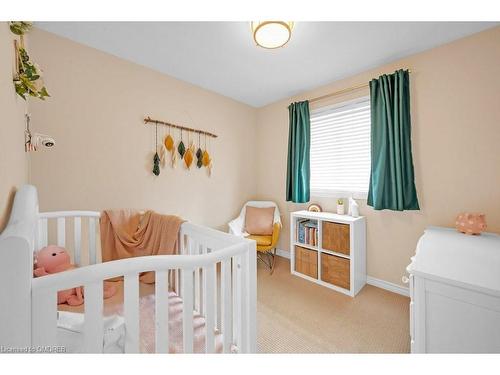 4499 Rogers Road, Burlington, ON - Indoor Photo Showing Bedroom