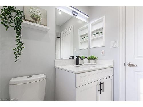 28 Bramcedar Crescent, Brampton, ON - Indoor Photo Showing Bathroom