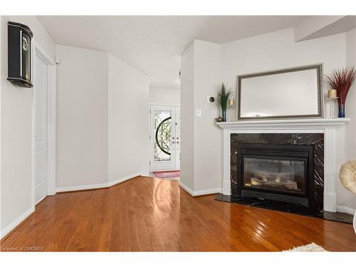 631 Summer Park Crescent, Mississauga, ON - Indoor Photo Showing Living Room With Fireplace