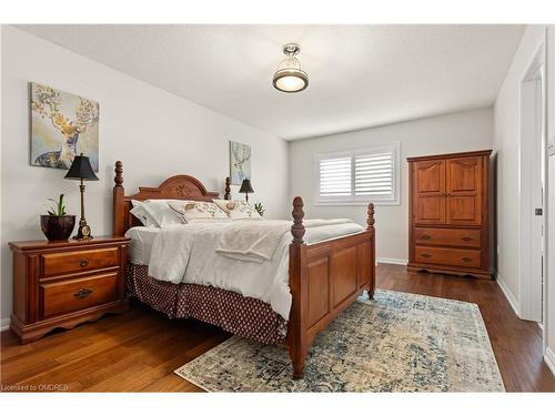 631 Summer Park Crescent, Mississauga, ON - Indoor Photo Showing Bedroom