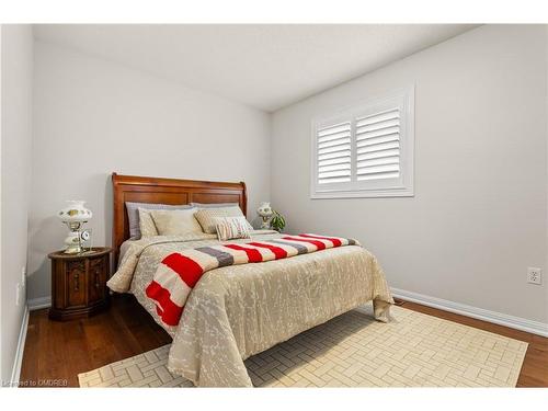 631 Summer Park Crescent, Mississauga, ON - Indoor Photo Showing Bedroom