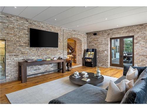 1300 Oak Lane, Mississauga, ON - Indoor Photo Showing Living Room With Fireplace