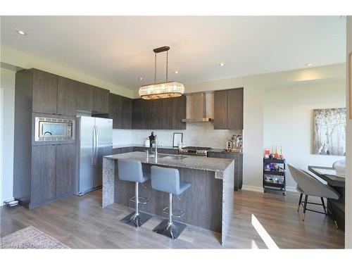 3185 Mintwood Circle Circle, Oakville, ON - Indoor Photo Showing Kitchen