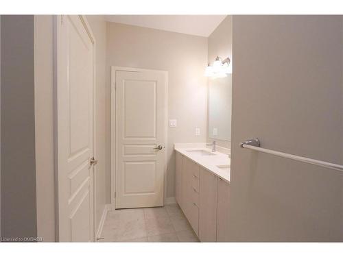 3185 Mintwood Circle Circle, Oakville, ON - Indoor Photo Showing Bathroom