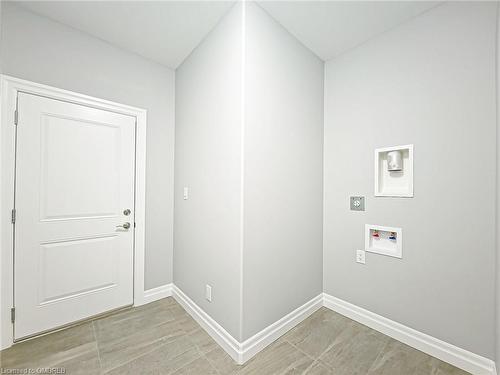 19 Tracy Drive, Chatham-Kent, ON - Indoor Photo Showing Other Room