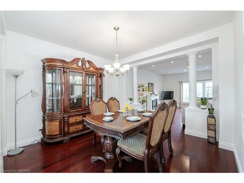 72 Hinrichs Crescent, Cambridge, ON - Indoor Photo Showing Dining Room