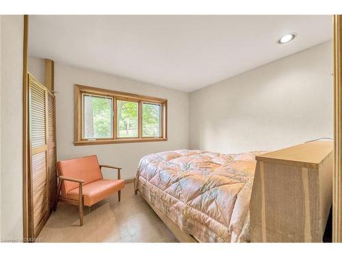 4894 Mapleview Crescent, Port Colborne, ON - Indoor Photo Showing Bedroom