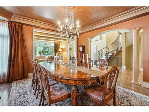 559 Golfview Court, Oakville, ON - Indoor Photo Showing Dining Room