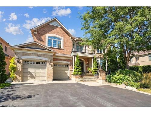 559 Golfview Court, Oakville, ON - Outdoor With Facade