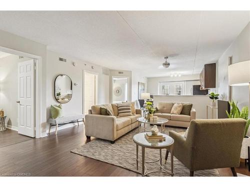 305-4005 Kilmer Drive, Burlington, ON - Indoor Photo Showing Living Room