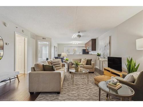 305-4005 Kilmer Drive, Burlington, ON - Indoor Photo Showing Living Room