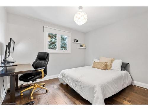 13 Boese Court, St. Catharines, ON - Indoor Photo Showing Bedroom