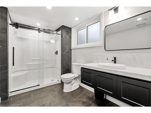 13 Boese Court, St. Catharines, ON - Indoor Photo Showing Bathroom