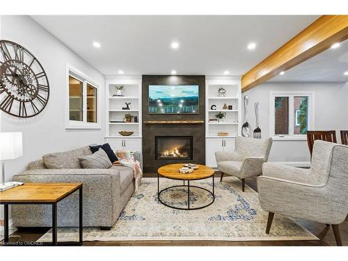 13 Boese Court, St. Catharines, ON - Indoor Photo Showing Living Room With Fireplace