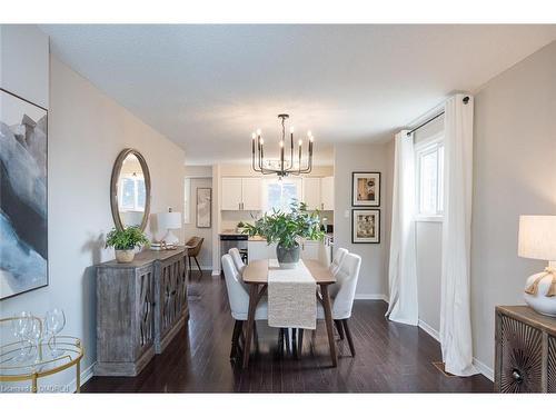 586 Hayward Crescent, Milton, ON - Indoor Photo Showing Dining Room