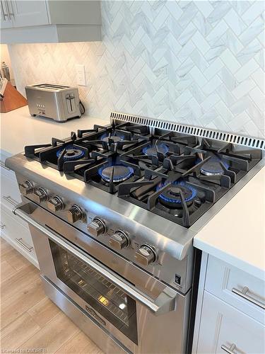 172 Courtland Street, The Blue Mountains, ON - Indoor Photo Showing Kitchen