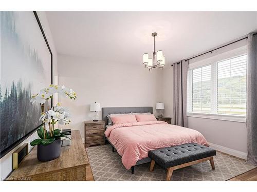 172 Courtland Street, The Blue Mountains, ON - Indoor Photo Showing Bedroom