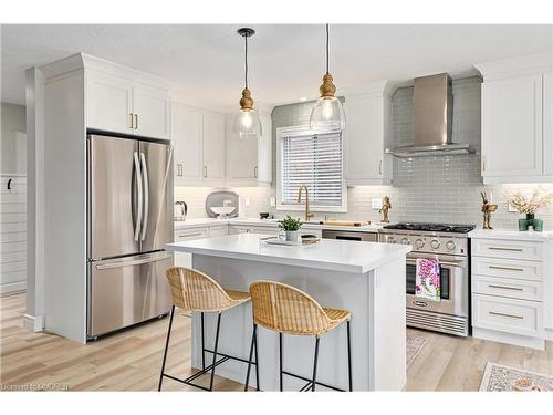 78 Connor Avenue, Collingwood, ON - Indoor Photo Showing Kitchen With Upgraded Kitchen