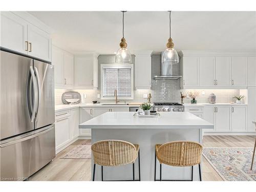 78 Connor Avenue, Collingwood, ON - Indoor Photo Showing Kitchen With Upgraded Kitchen