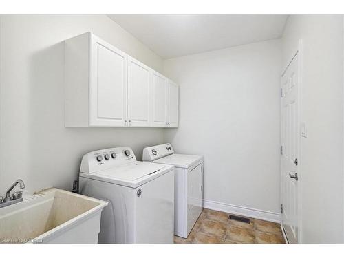 2453 Old Brompton Way, Oakville, ON - Indoor Photo Showing Laundry Room