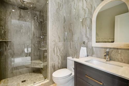 1211 Pinegrove Road, Oakville, ON - Indoor Photo Showing Bathroom