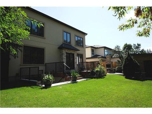 1211 Pinegrove Road, Oakville, ON - Outdoor