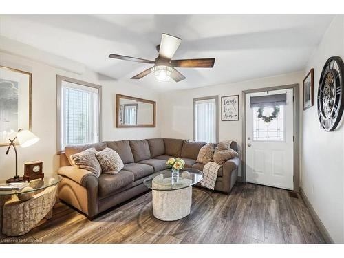 46 Main Street S, Acton, ON - Indoor Photo Showing Living Room