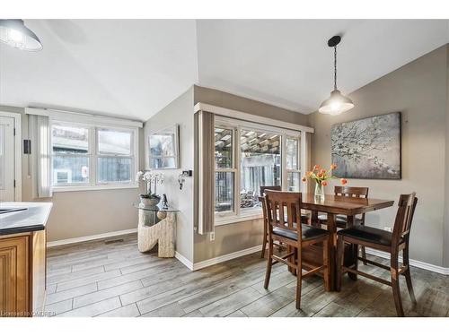 46 Main Street S, Acton, ON - Indoor Photo Showing Dining Room