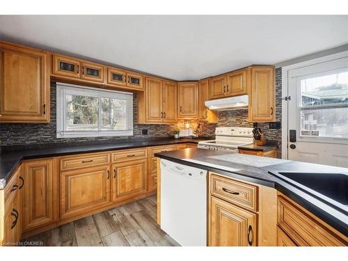 46 Main Street S, Acton, ON - Indoor Photo Showing Kitchen