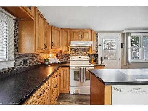 46 Main Street S, Acton, ON - Indoor Photo Showing Kitchen