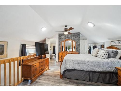 46 Main Street S, Acton, ON - Indoor Photo Showing Bedroom