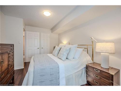 225 Merton Street, Toronto, ON - Indoor Photo Showing Bedroom