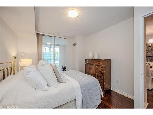 225 Merton Street, Toronto, ON - Indoor Photo Showing Bedroom