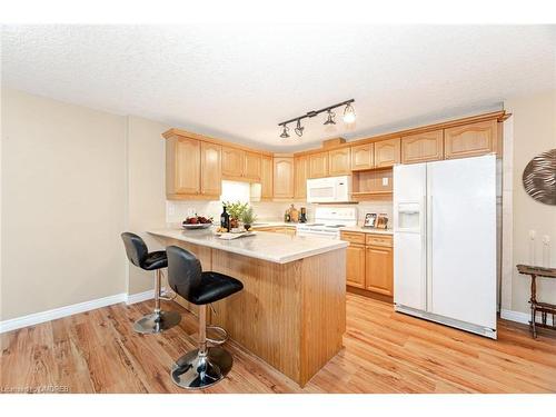 406-12 St Andrews Street, Port Dover, ON - Indoor Photo Showing Kitchen