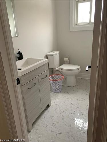 Upper-482 East 37Th Street, Hamilton, ON - Indoor Photo Showing Bathroom