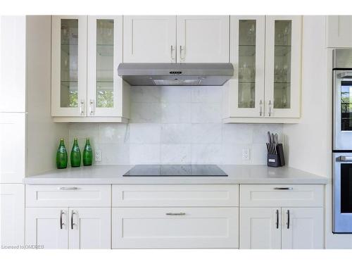 86 First Street, Oakville, ON - Indoor Photo Showing Kitchen