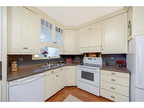 8 Main Street, Erin, ON - Indoor Photo Showing Kitchen With Double Sink