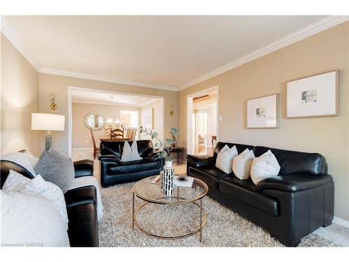 1364 Windrush Drive, Oakville, ON - Indoor Photo Showing Living Room