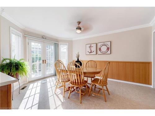 1364 Windrush Drive, Oakville, ON - Indoor Photo Showing Dining Room