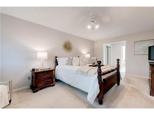 1364 Windrush Drive, Oakville, ON - Indoor Photo Showing Bedroom