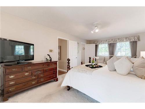 1364 Windrush Drive, Oakville, ON - Indoor Photo Showing Bedroom