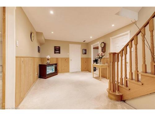 1364 Windrush Drive, Oakville, ON - Indoor Photo Showing Other Room