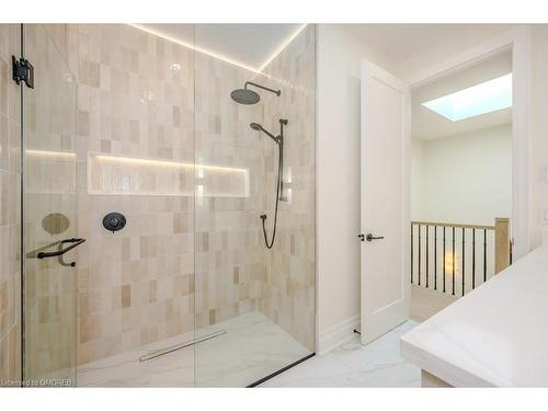 152 Chisholm Street, Oakville, ON - Indoor Photo Showing Bathroom