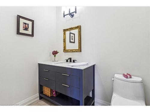 26 Turi Drive, Glanbrook, ON - Indoor Photo Showing Bathroom