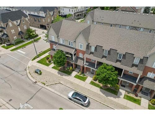 2-2360 Parkhaven Boulevard, Oakville, ON - Outdoor