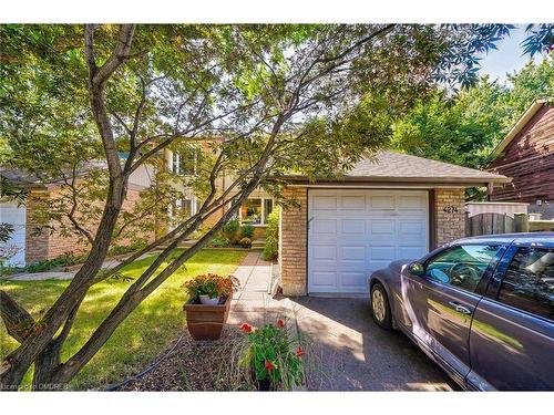 4274 Gayling Gardens, Mississauga, ON - Outdoor