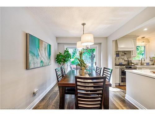 4274 Gayling Gardens, Mississauga, ON - Indoor Photo Showing Dining Room