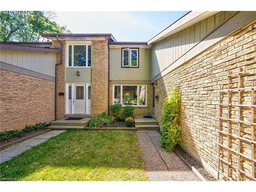 4274 Gayling Gardens, Mississauga, ON - Outdoor