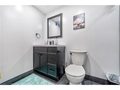 4274 Gayling Gardens, Mississauga, ON - Indoor Photo Showing Bathroom