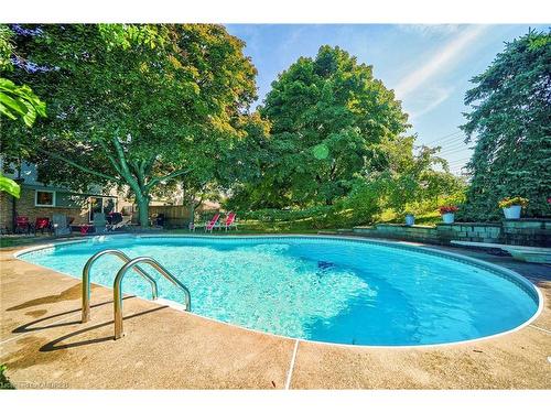 4274 Gayling Gardens, Mississauga, ON - Outdoor With In Ground Pool With Backyard